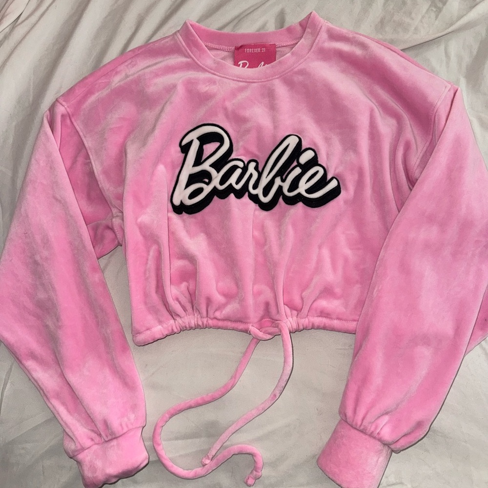Barbie x Forever 21 top pull over